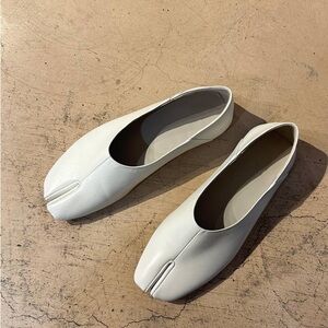 Elegant White Women's Shoes